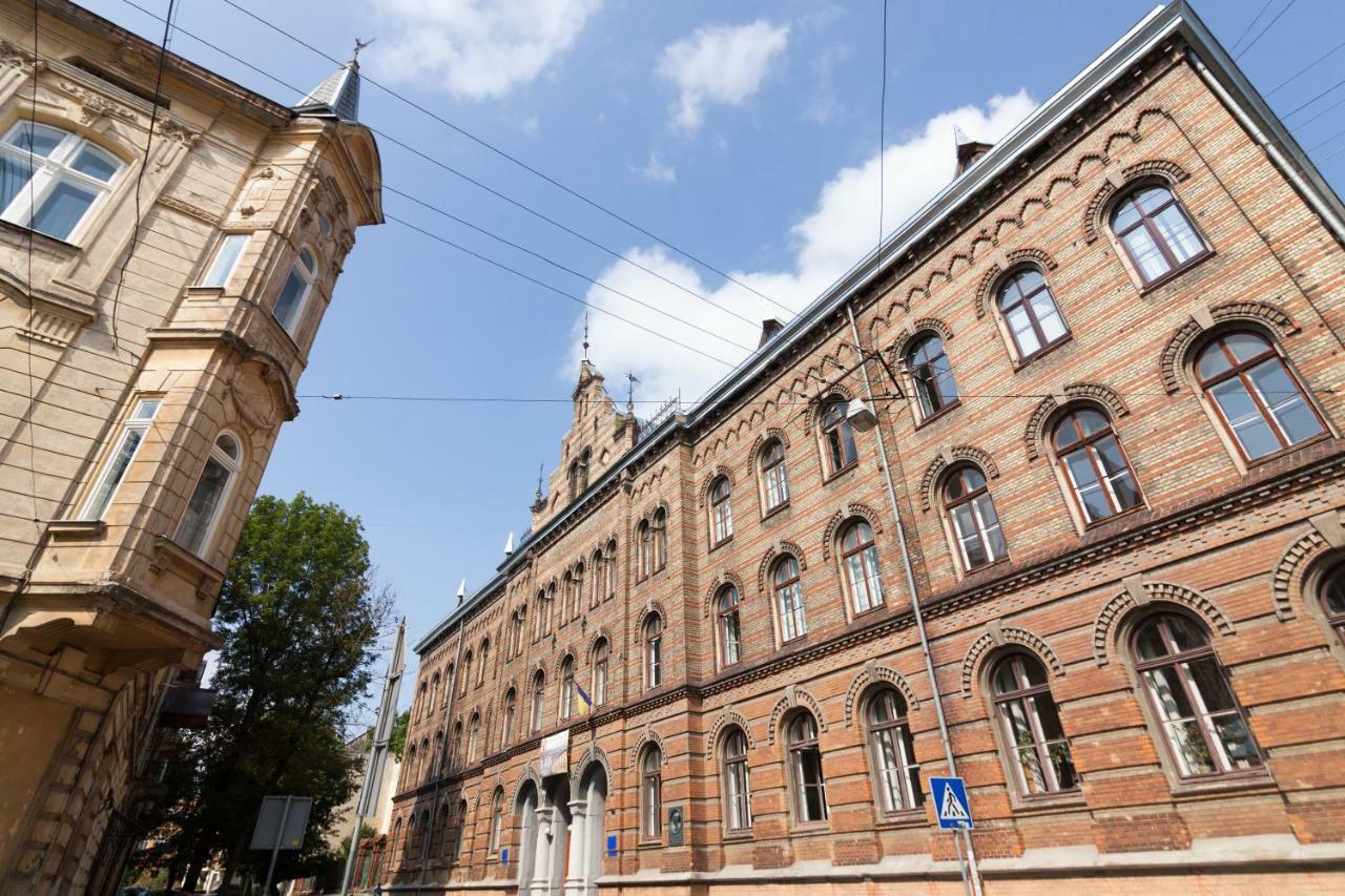 Leogrand One-Bedroom Apartments On Tugan-Baranovskogo 24 Lviv Eksteriør bilde