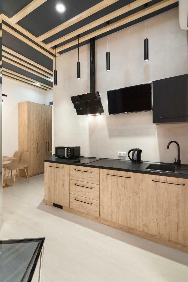Leogrand One-Bedroom Apartments On Tugan-Baranovskogo 24 Lviv Eksteriør bilde
