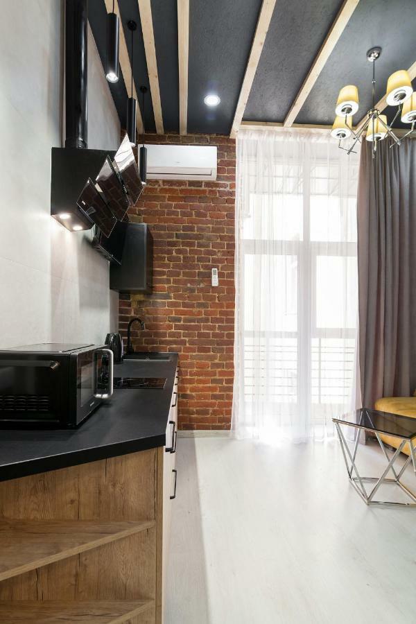 Leogrand One-Bedroom Apartments On Tugan-Baranovskogo 24 Lviv Eksteriør bilde